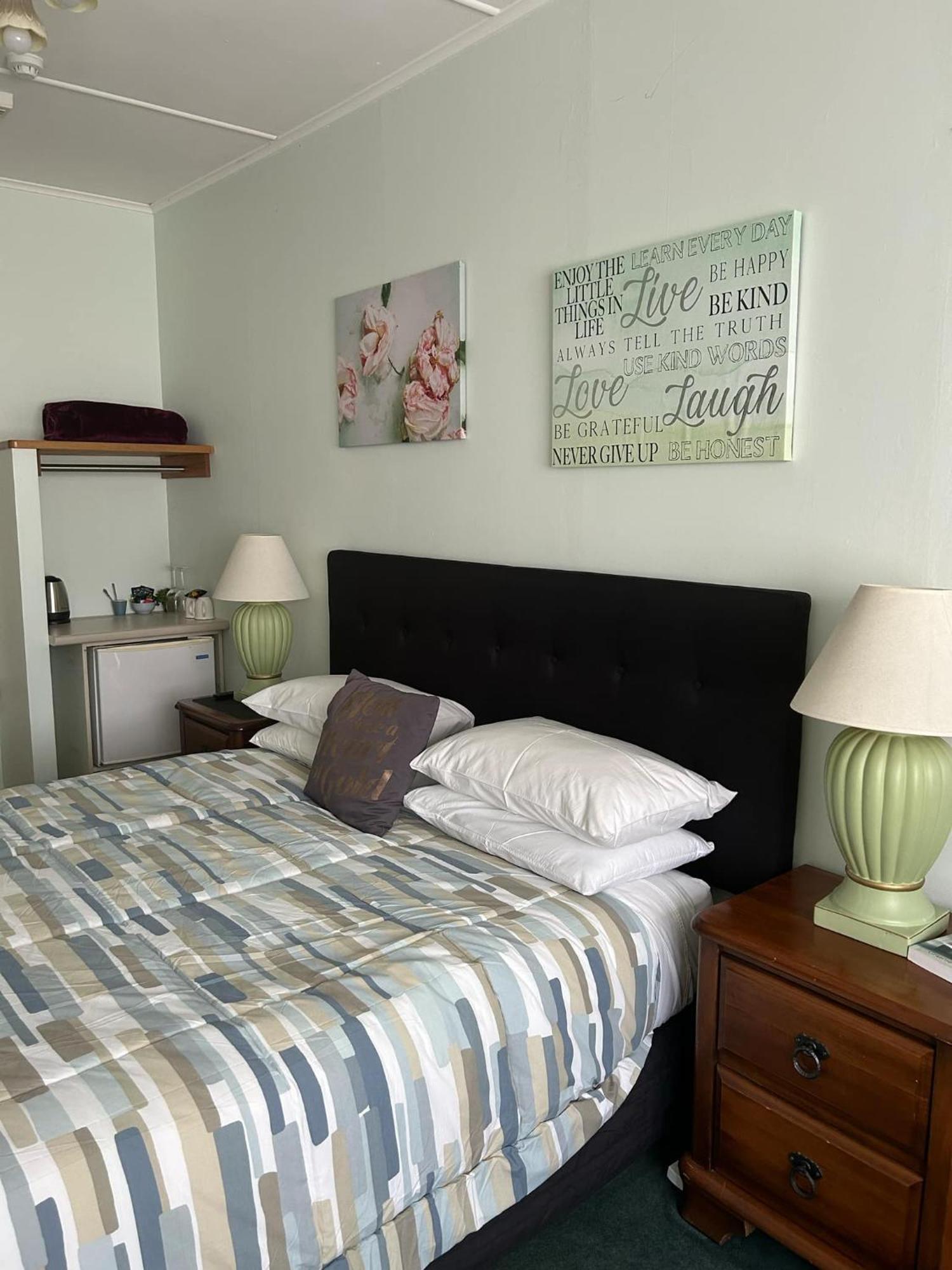 Admirals Lodge Picton Bagian luar foto