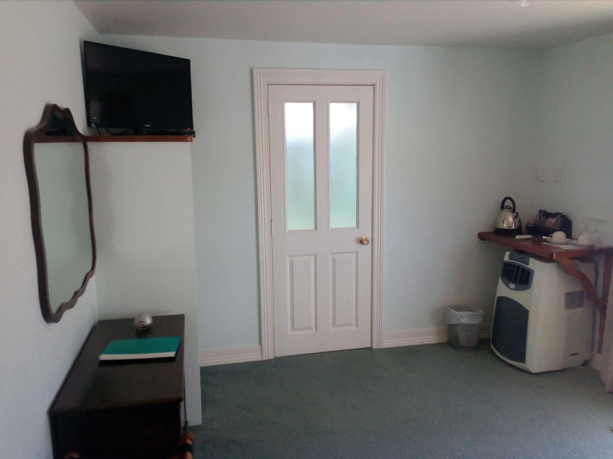 Admirals Lodge Picton Bagian luar foto